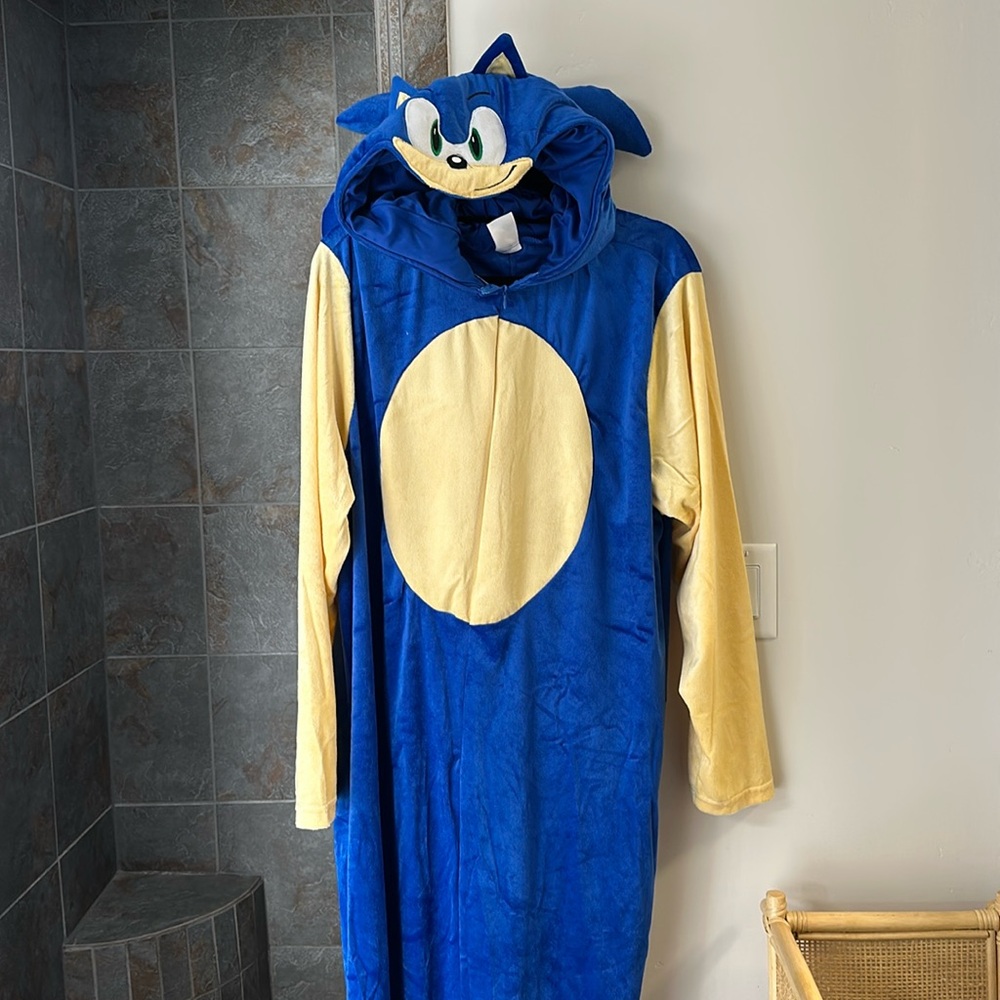 Sonic the Hedgehog Men’s Costume